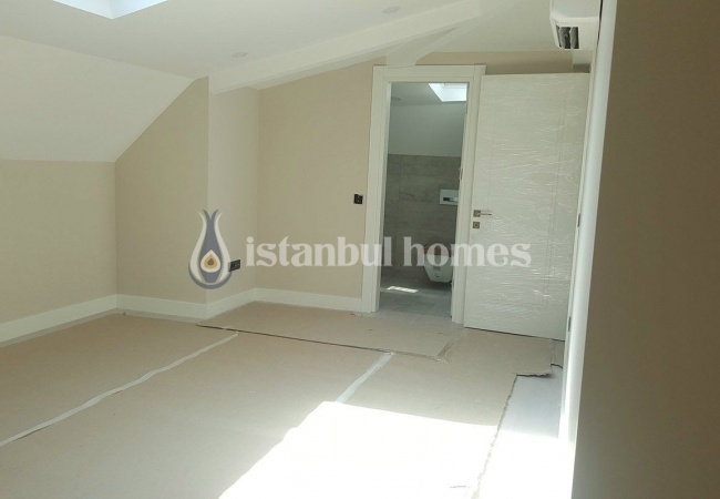 شقق دوبلكس 4+2 روف بإطلالة فريدة على المارينا في كاديكوي 14