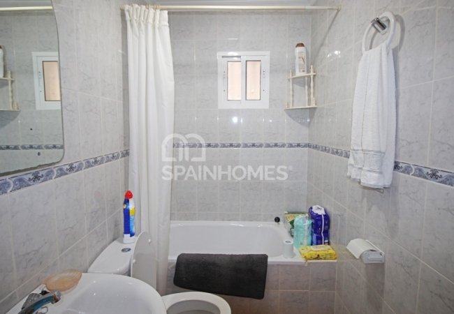 Private Country House Close to Amenities in Malaga