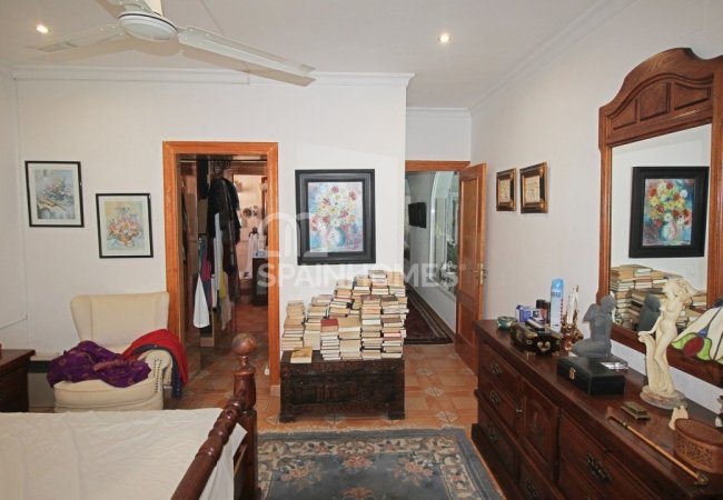 Private Country House Close to Amenities in Malaga