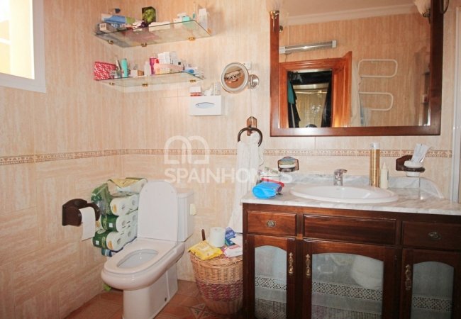 Private Country House Close to Amenities in Malaga