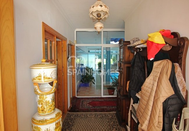 Private Country House Close to Amenities in Malaga