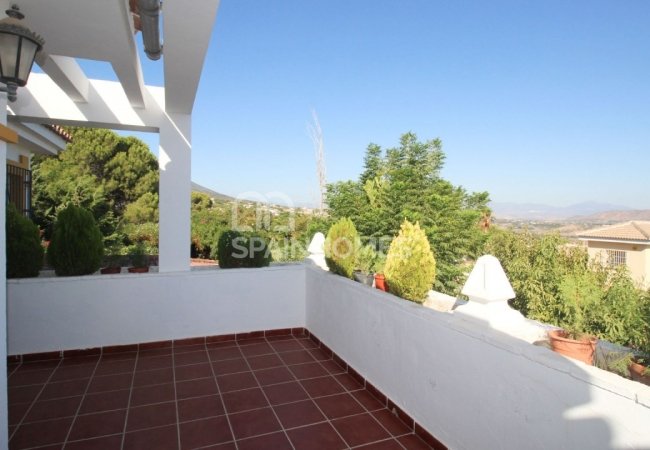 Nature View House with Private Facilities in Alhaurin De La Torre