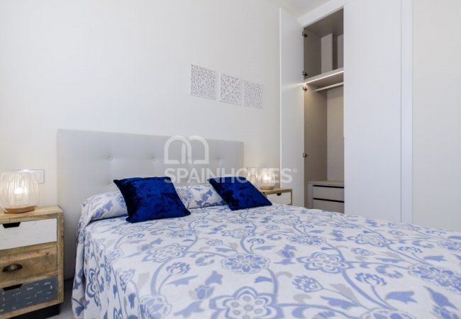 Torrevieja’da Havuzlu ve Bahçeli Müstakil Villalar 13