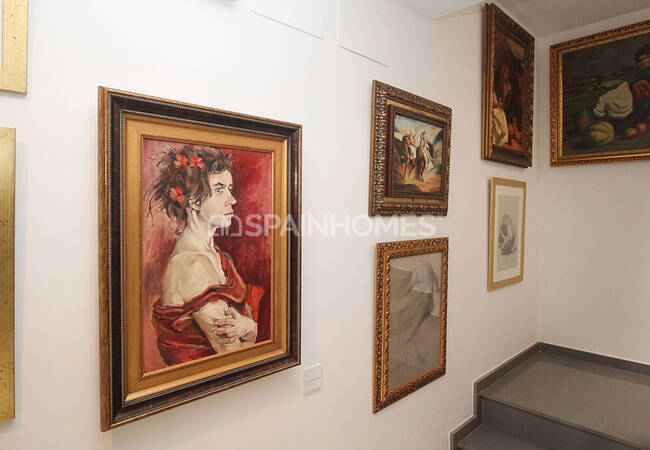 Unique Building Near the Important Points in Málaga 25