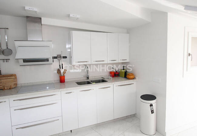 Unique Building Near the Important Points in Málaga 7