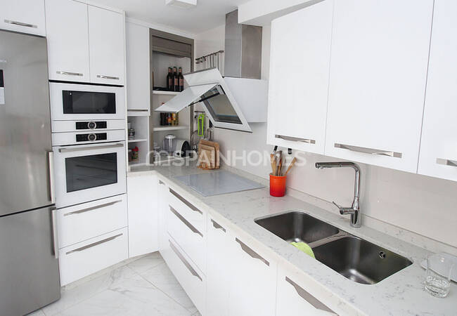 Unique Building Near the Important Points in Málaga 8