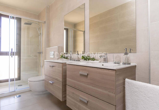 San Javier’de Golf Sahası Manzaralı Ferah Müstakil Villalar 35