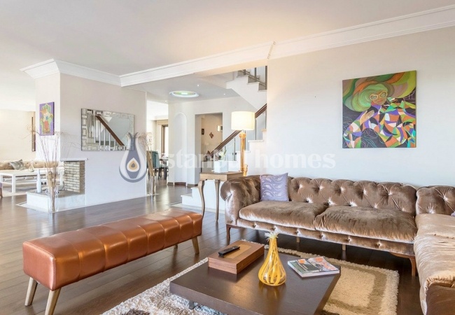 Bosphorus View Villa Near to the Coastline in Istanbul 6