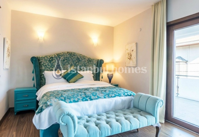 Bosphorus View Villa Near to the Coastline in Istanbul 17