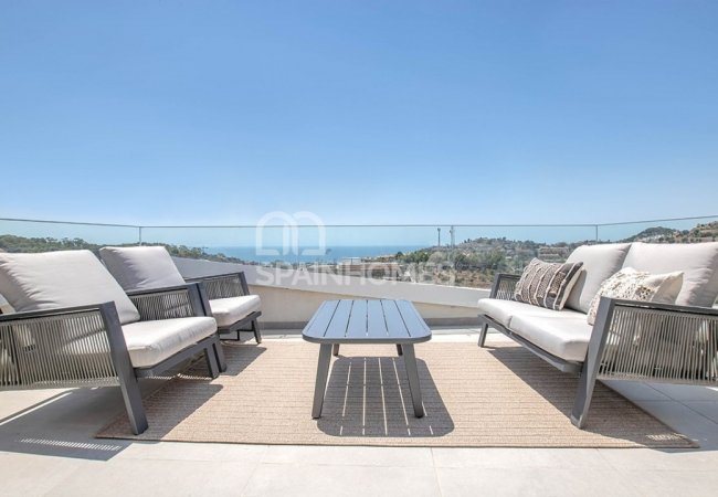 Málaga'nın Merkezinde Şehir ve Deniz Manzaralı Lüks Daireler 6