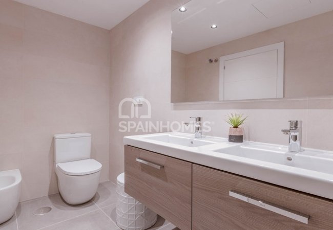 Málaga'nın Merkezinde Şehir ve Deniz Manzaralı Lüks Daireler 17