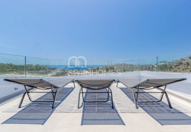 Málaga'nın Merkezinde Şehir ve Deniz Manzaralı Lüks Daireler 8