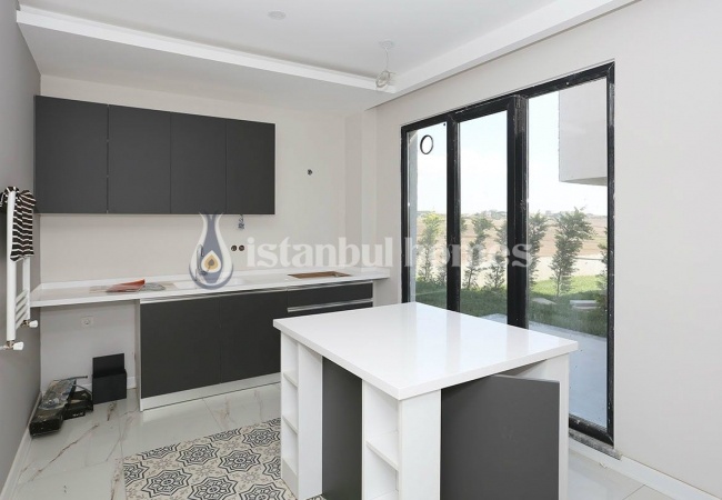 South-facing Houses 5 Min. to the Sea in Buyukcekmece 10