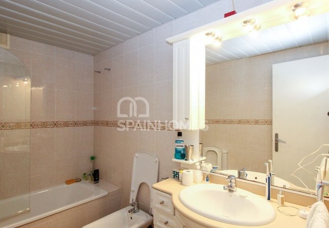 Resale Apartment in the Prime Location of Benalmadena 23