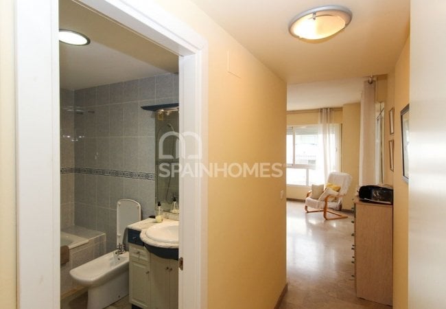 Resale Apartment in the Prime Location of Benalmadena 25