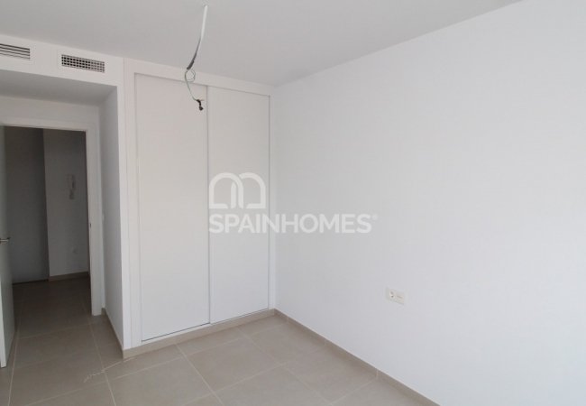 Ready-to-move-in Duplex House Within Walking Distance to the Beach 9