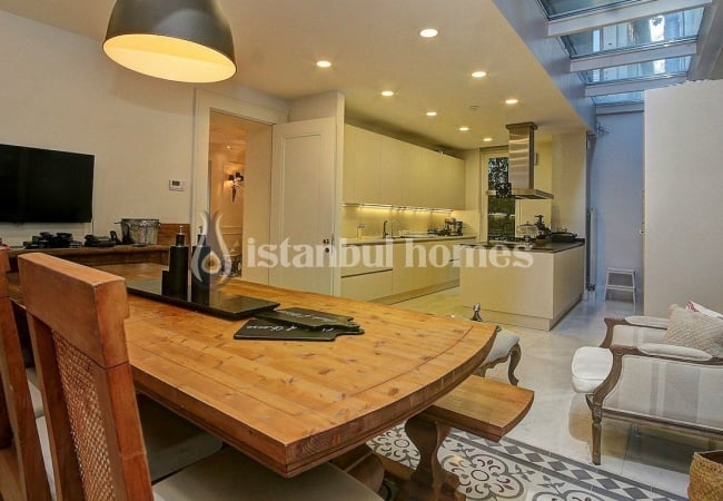 7+1 Bosphorus View Villas in Beykoz 150 M to the Sea 20