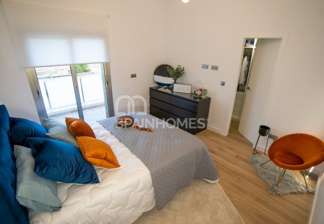 Contemporary Villas 30 Minutes From the Mediterranean Sea in Cox 6