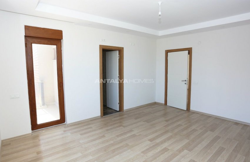 Duplex 4+1 Apartment with Terrace in Konyaalti Hurma 21