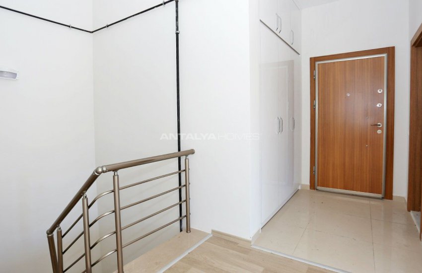 Duplex 4+1 Apartment with Terrace in Konyaalti Hurma 26