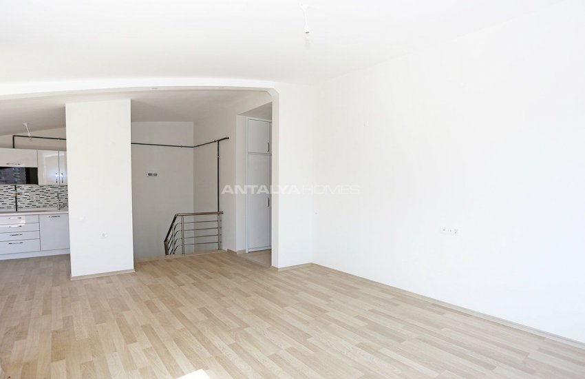 Duplex 4+1 Apartment with Terrace in Konyaalti Hurma 10