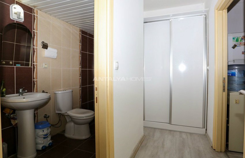 Centrally Located Office with Furniture in Muratpasa 18