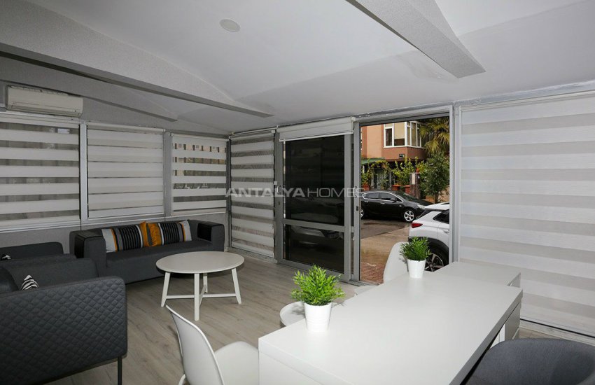 Centrally Located Office with Furniture in Muratpasa 11