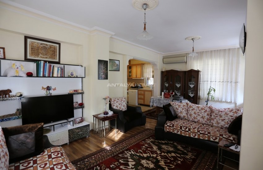 Appartement Met Uitzicht Op Drie Fronten In Antalya 14