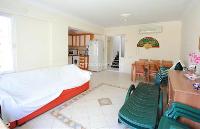Semi-detached Villa Reflecting the Holiday Life in Camyuva 18