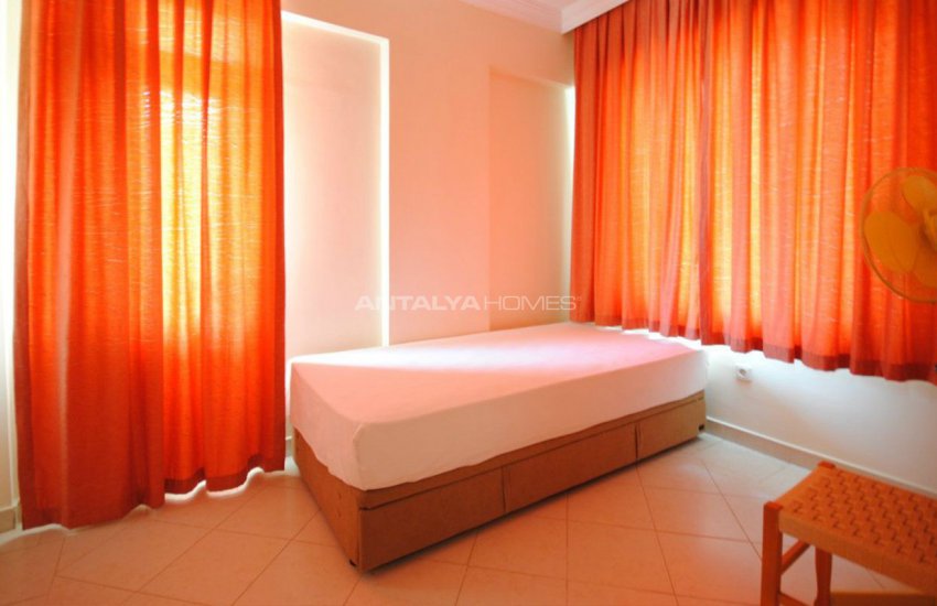 Semi-detached Villa Reflecting the Holiday Life in Camyuva 24