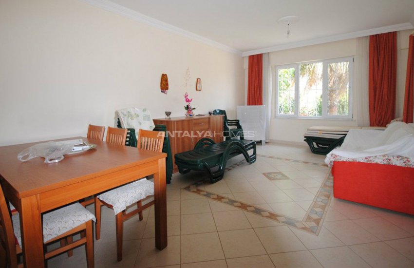 Semi-detached Villa Reflecting the Holiday Life in Camyuva 17