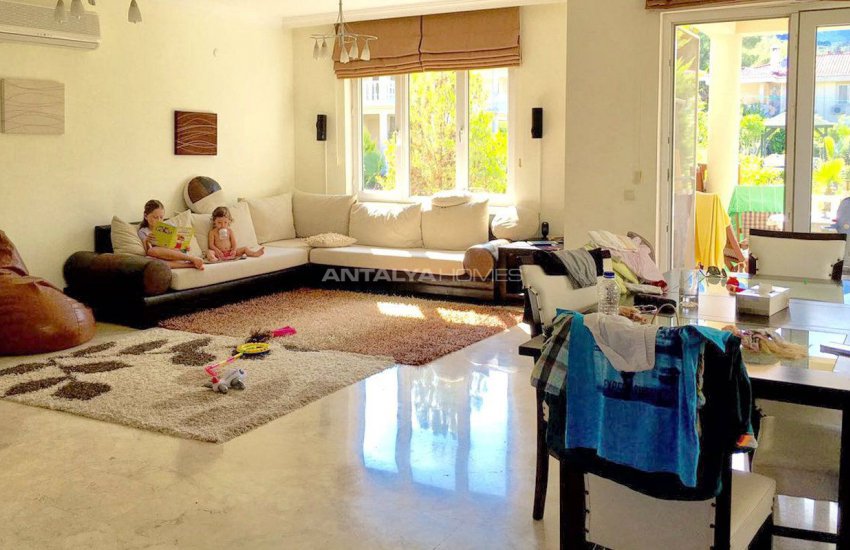 Çamyuva’da Zengin Altyapıya Sahip Satılık İkiz Villa 14