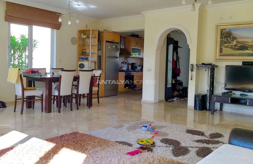 Çamyuva’da Zengin Altyapıya Sahip Satılık İkiz Villa 13