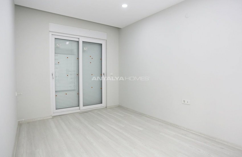 املاک و مستغلات مناسب سرمایه گذاری در 100 متری خیابان توریسم 17