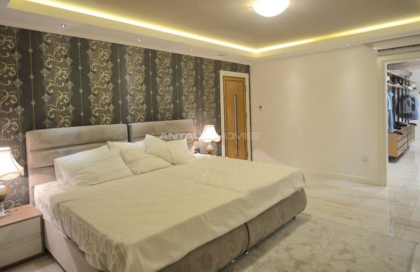 Exclusive Villas with 4+1 and 5+1 Options in Alanya Center 18