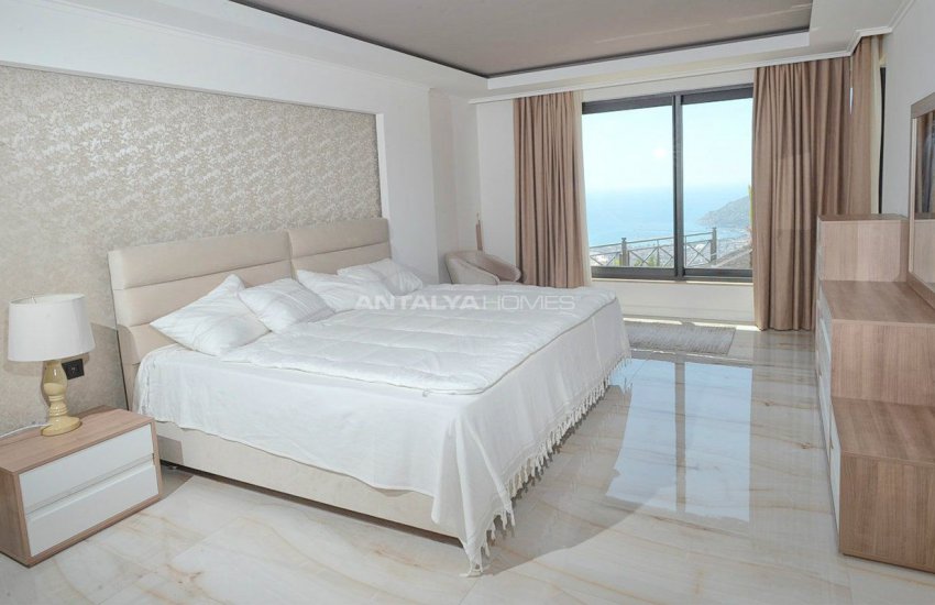 Exclusive Villas with 4+1 and 5+1 Options in Alanya Center 19