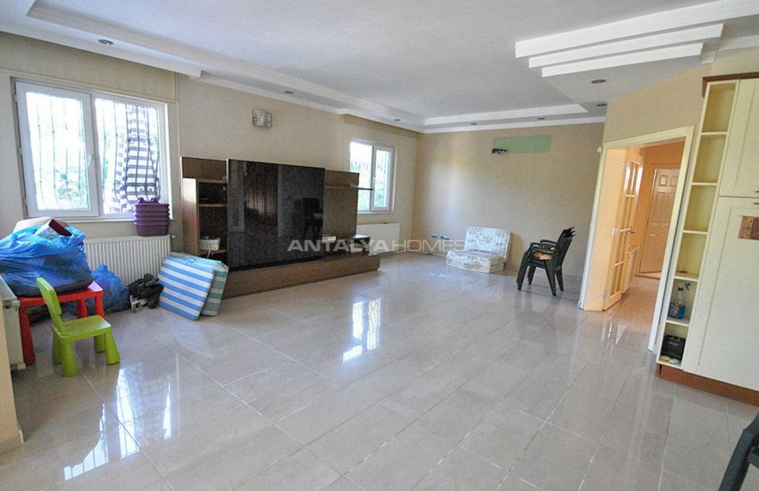 Lovely Kemer Villa with Great Private Features 12