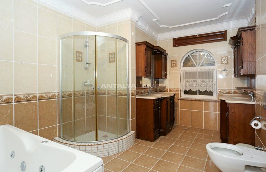 خانه ای مستقل زیبا با فاصله 450 متری تا ساحل در آنتالیا 37