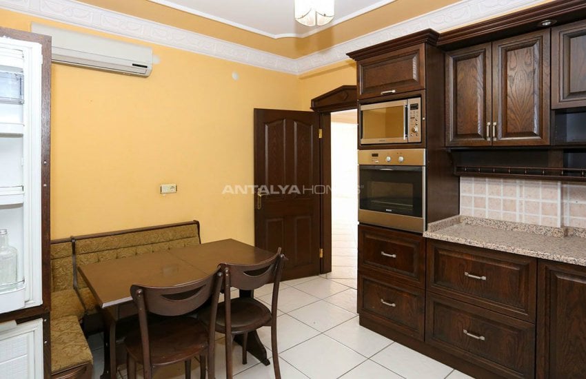 خانه ای مستقل زیبا با فاصله 450 متری تا ساحل در آنتالیا 25