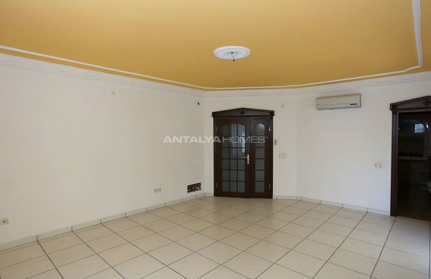 خانه ای مستقل زیبا با فاصله 450 متری تا ساحل در آنتالیا 29