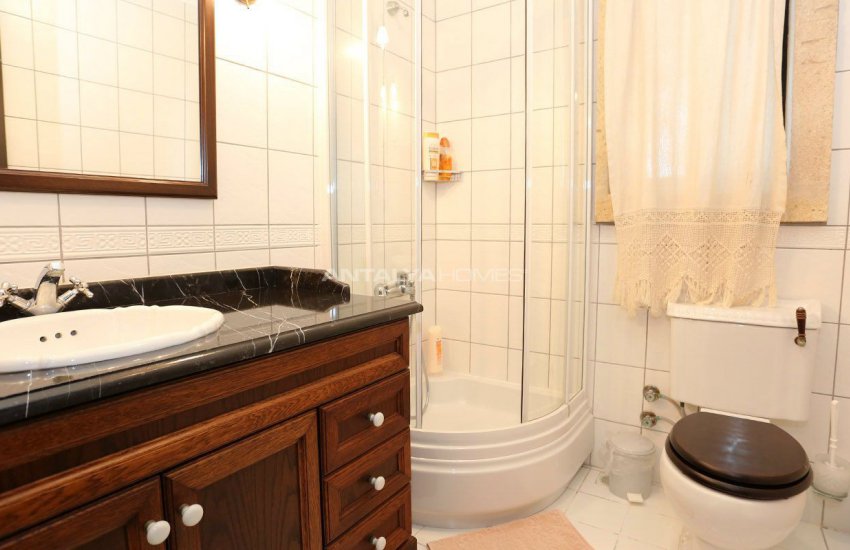 بيت الحجر الفريد مع مسبح في أنطاليا 38