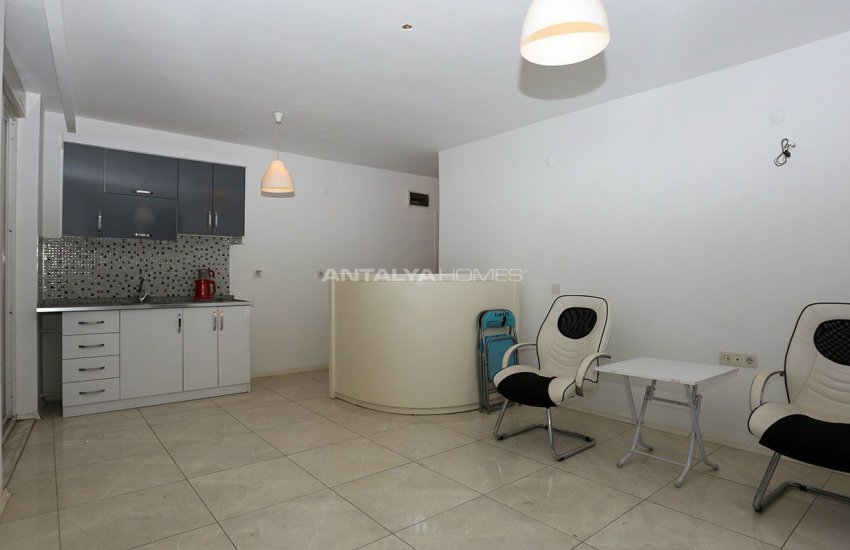 Central commercial Real Estate 1 Km to Kaleiçi in Antalya 14