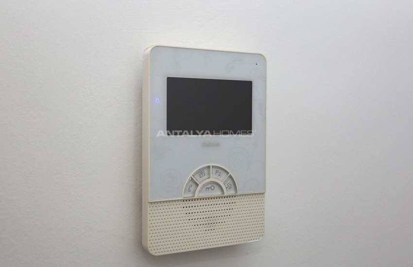 Central commercial Real Estate 1 Km to Kaleiçi in Antalya 28