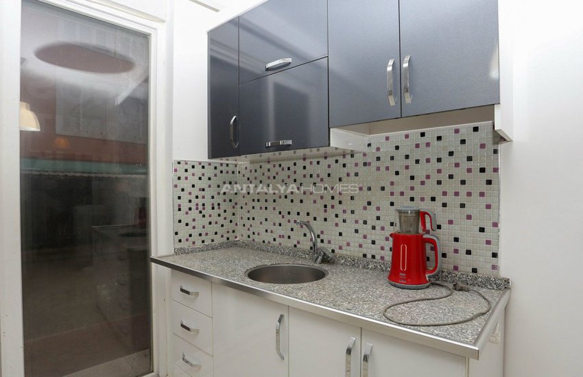 Central commercial Real Estate 1 Km to Kaleiçi in Antalya 17