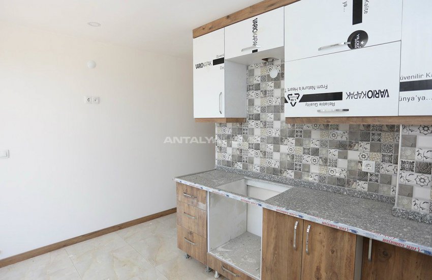 Well-located Comfortable 3+1 Apartments in Kepez Antalya 12