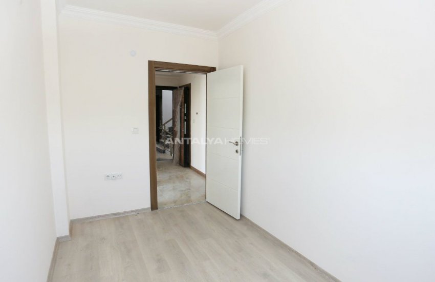 Well-located Comfortable 3+1 Apartments in Kepez Antalya 15