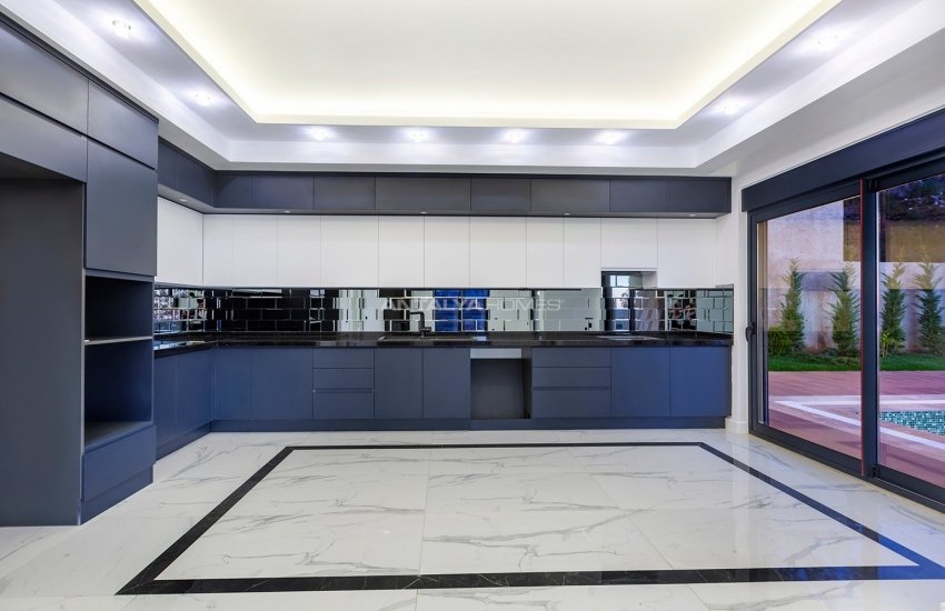 Cozy Detached Villas with Castle and Sea Views in Alanya 19