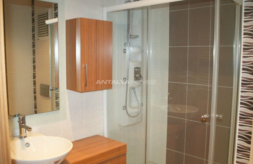 Property in the New Trend Residential Complex of Konyaalti 28