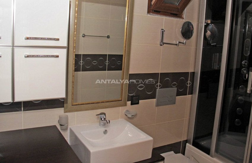 Lara'da Yüzme Havuzlu Site İçinde Lüks Daireler 29