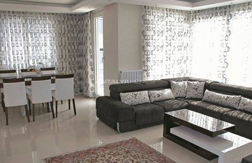 Konyaaltı Liman'da 3 Bloklu Site İçinde Satılık Daireler 28